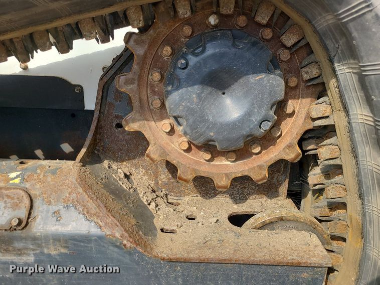 image for item MX9565 2017 Bobcat T650  tracked skid steer loader