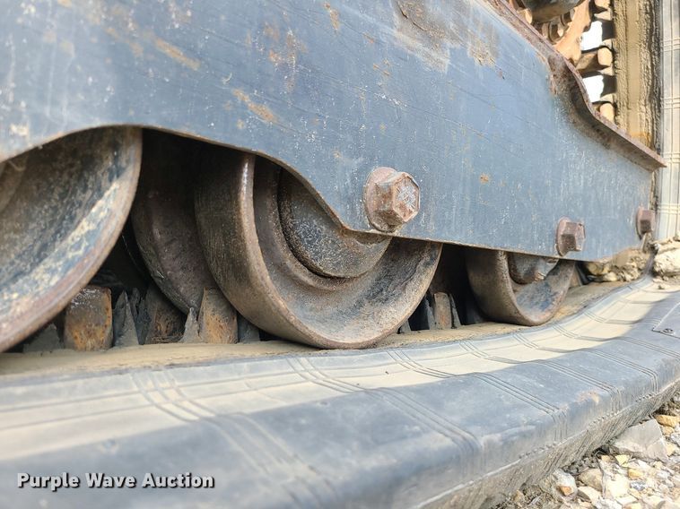 image for item MX9565 2017 Bobcat T650  tracked skid steer loader