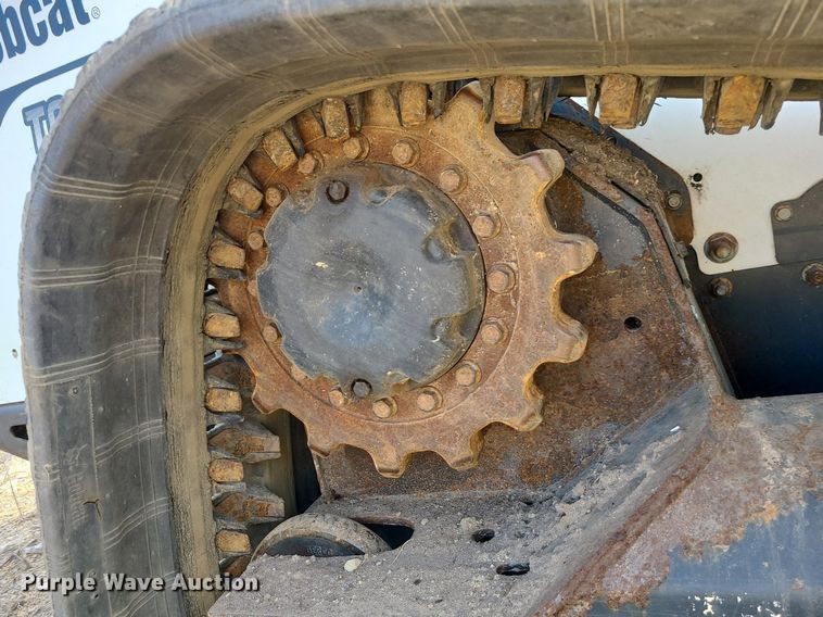 image for item MX9565 2017 Bobcat T650  tracked skid steer loader