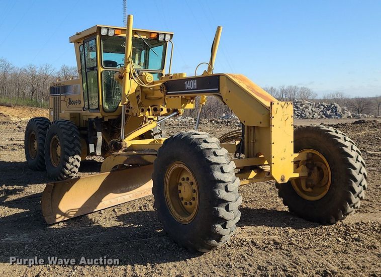 image for item MX9601 1999 Caterpillar 140H  motor grader