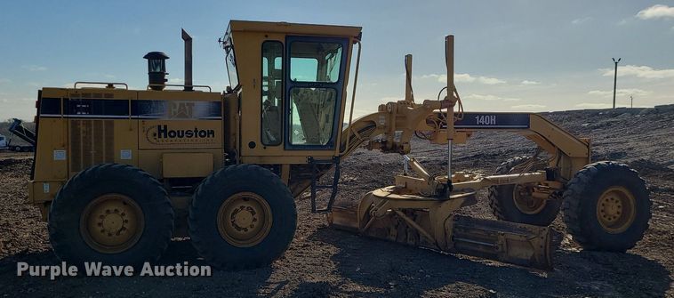 image for item MX9601 1999 Caterpillar 140H  motor grader
