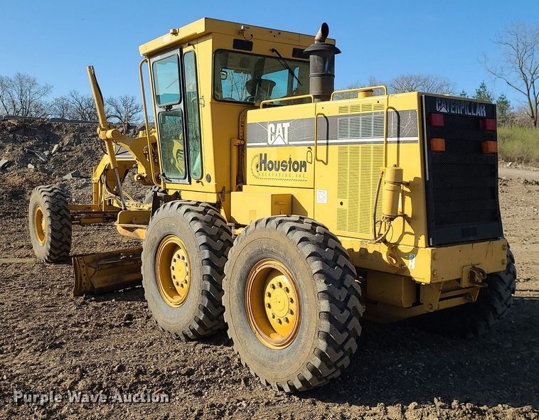 image for item MX9601 1999 Caterpillar 140H  motor grader