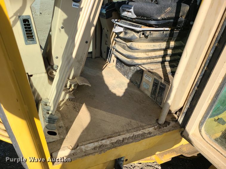 image for item MX9601 1999 Caterpillar 140H  motor grader