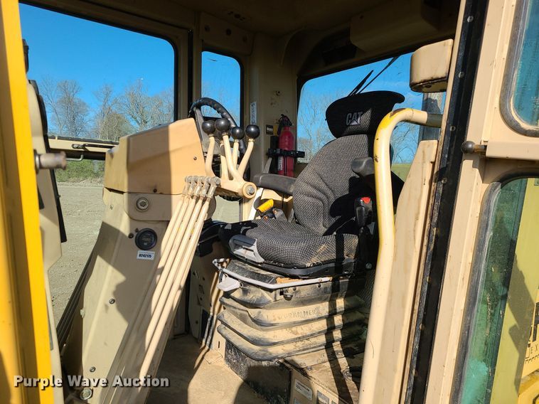 image for item MX9601 1999 Caterpillar 140H  motor grader