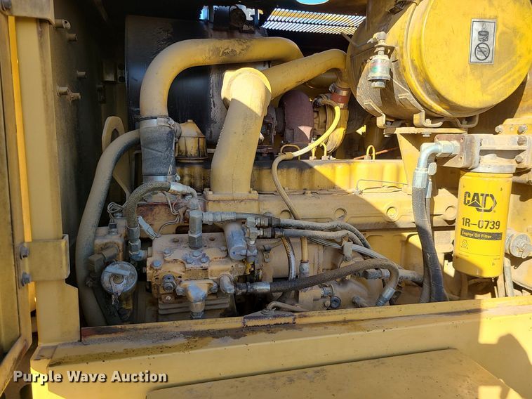 image for item MX9601 1999 Caterpillar 140H  motor grader