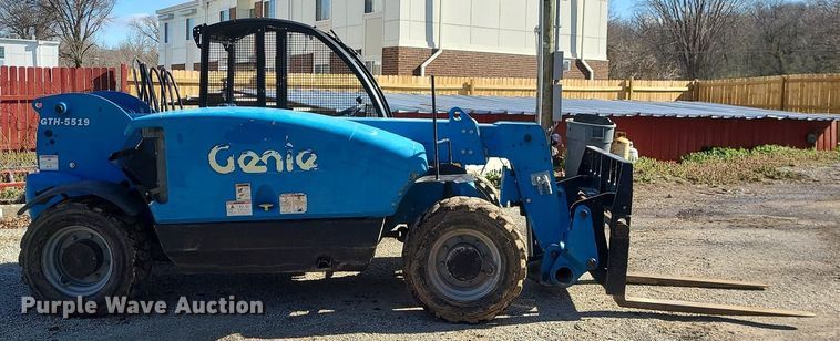 image for item MX9602 2015 Genie GTH-5519  telehandler