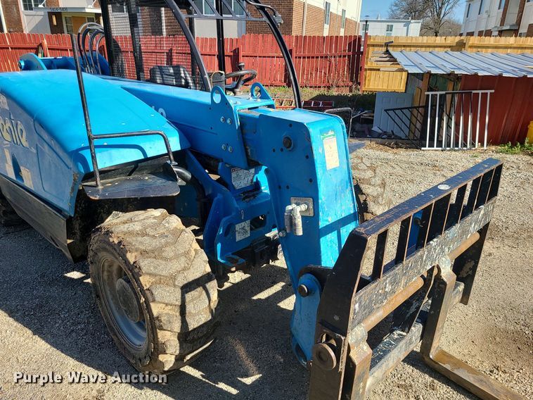 image for item MX9602 2015 Genie GTH-5519  telehandler