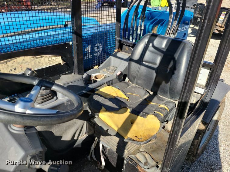 image for item MX9602 2015 Genie GTH-5519  telehandler