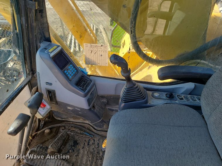 image for item MX9605 2003 Komatsu PC220LC-7  excavator