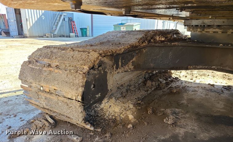 image for item MX9605 2003 Komatsu PC220LC-7  excavator