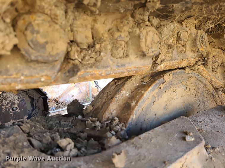 image for item MX9605 2003 Komatsu PC220LC-7  excavator