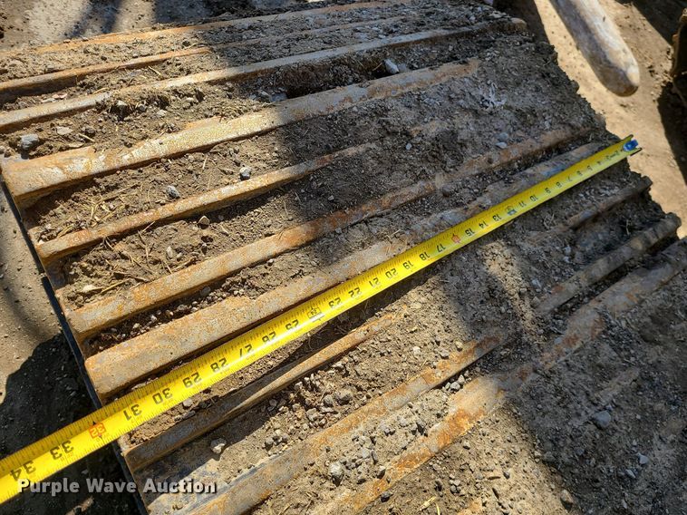 image for item MX9605 2003 Komatsu PC220LC-7  excavator