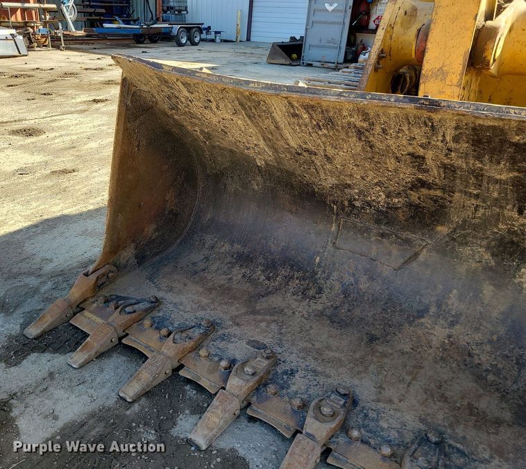 image for item MX9606 1999 Caterpillar 963B  track loader