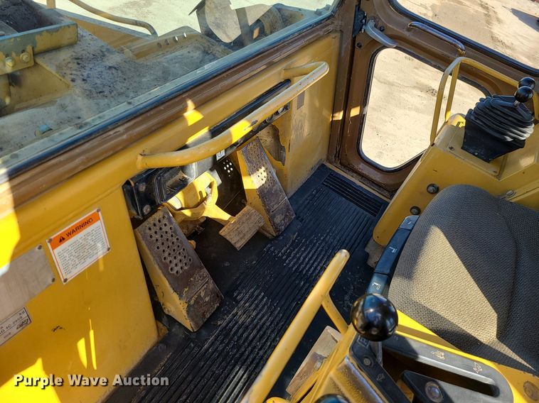 image for item MX9606 1999 Caterpillar 963B  track loader