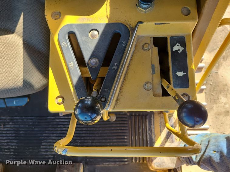 image for item MX9606 1999 Caterpillar 963B  track loader