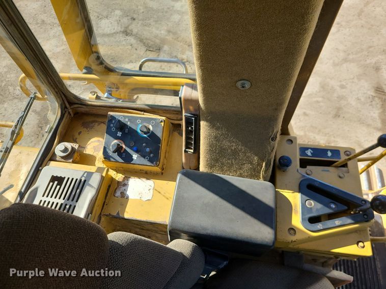 image for item MX9606 1999 Caterpillar 963B  track loader