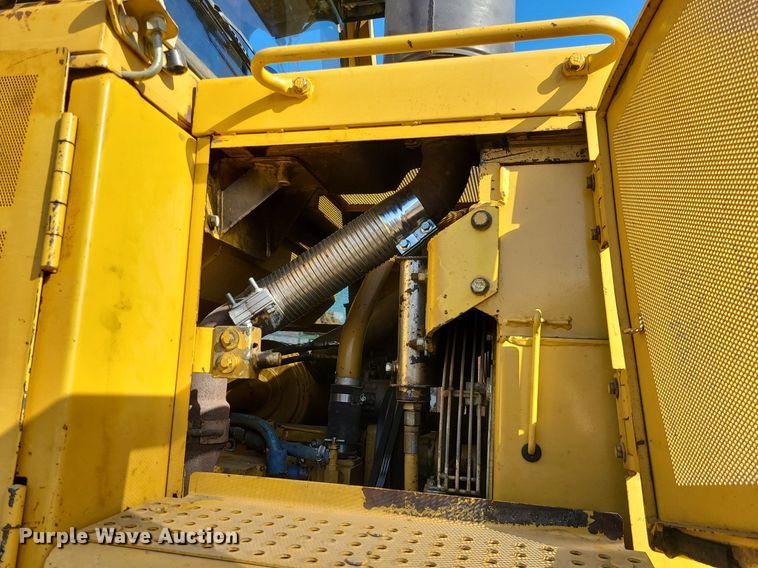 image for item MX9606 1999 Caterpillar 963B  track loader