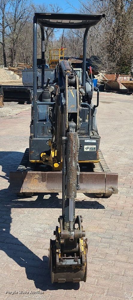 image for item MX9608 2012 John Deere 17D  mini excavator