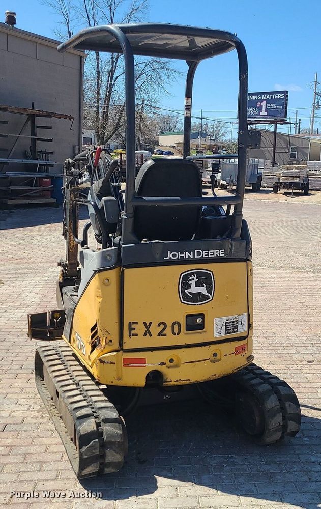 image for item MX9608 2012 John Deere 17D  mini excavator