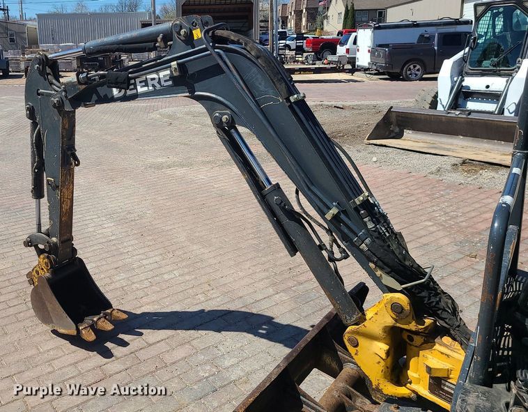 image for item MX9608 2012 John Deere 17D  mini excavator