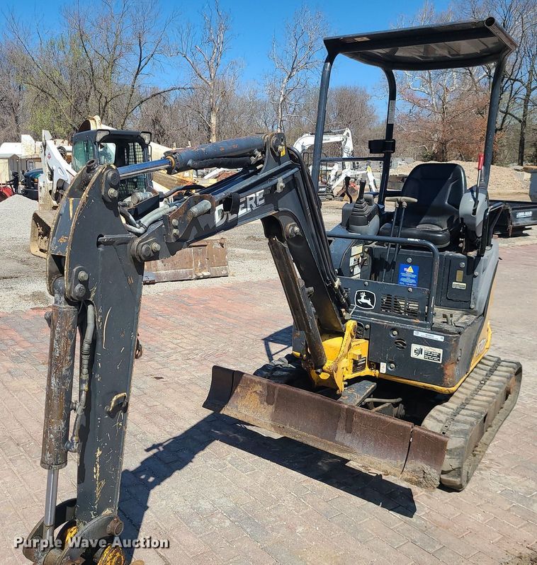 image for item MX9608 2012 John Deere 17D  mini excavator