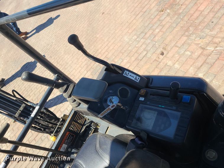 image for item MX9608 2012 John Deere 17D  mini excavator