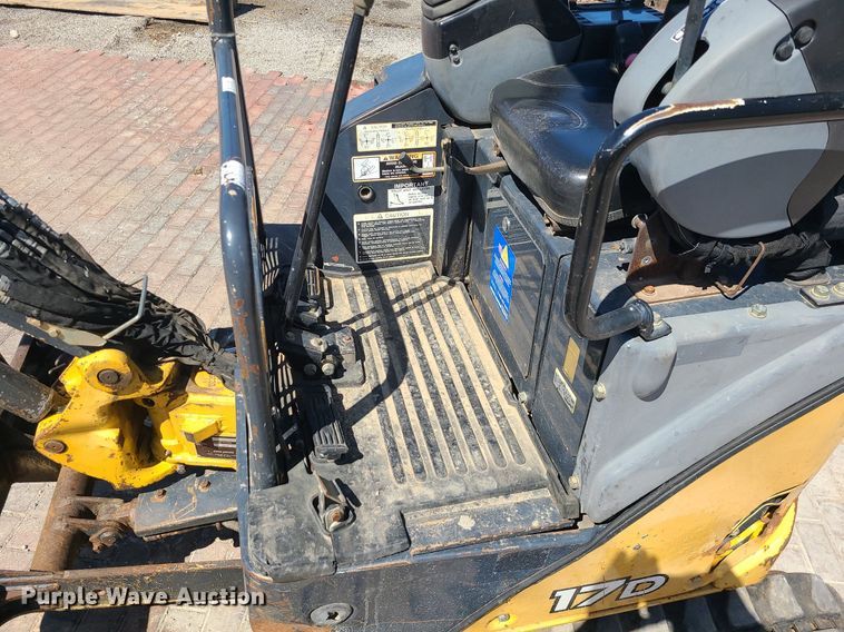 image for item MX9608 2012 John Deere 17D  mini excavator