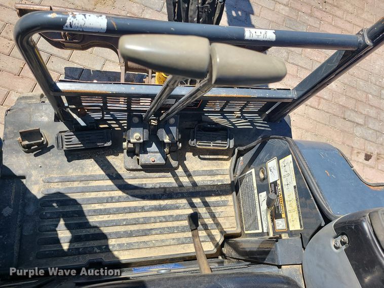 image for item MX9608 2012 John Deere 17D  mini excavator