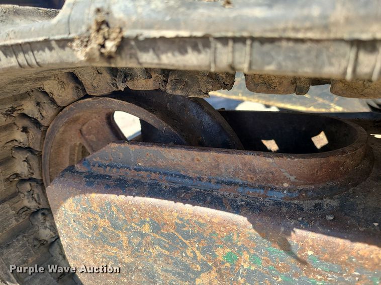 image for item MX9608 2012 John Deere 17D  mini excavator