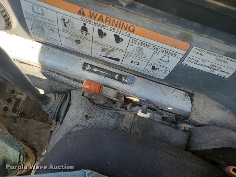 image for item MX9609 2006 Bobcat S250  skid steer loader