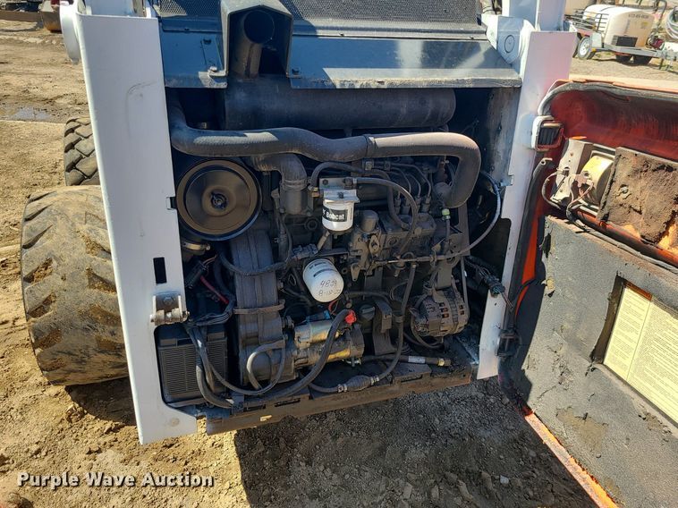 image for item MX9609 2006 Bobcat S250  skid steer loader