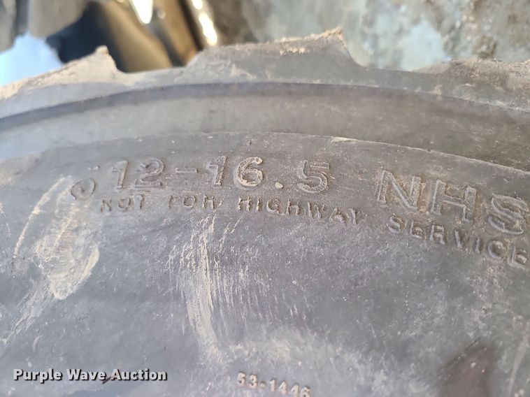 image for item MX9609 2006 Bobcat S250  skid steer loader