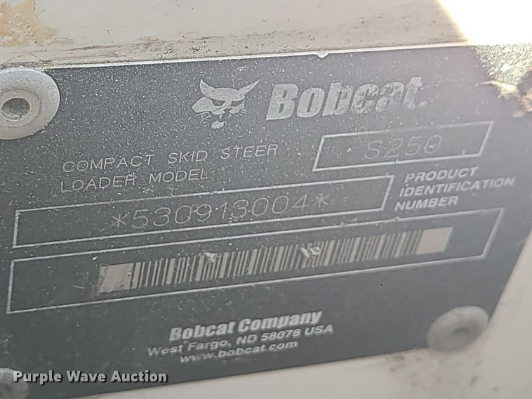 image for item MX9609 2006 Bobcat S250  skid steer loader