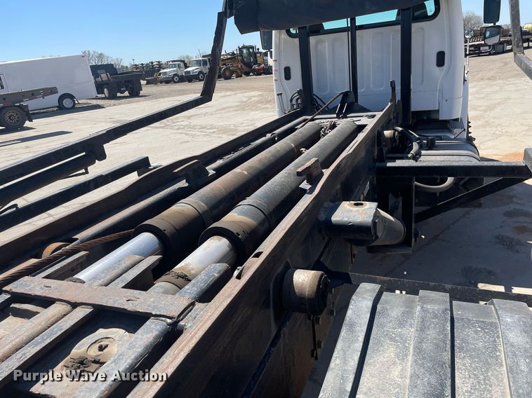 image for item MY9244 2007 Freightliner Business Class M2  roll-off container truck