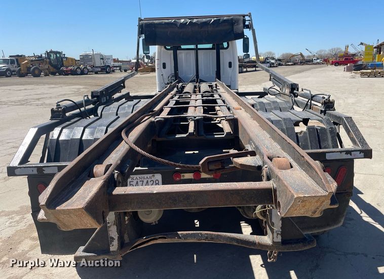 image for item MY9244 2007 Freightliner Business Class M2  roll-off container truck