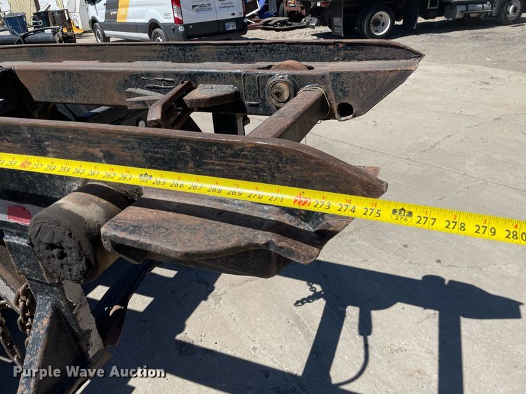 image for item MY9244 2007 Freightliner Business Class M2  roll-off container truck