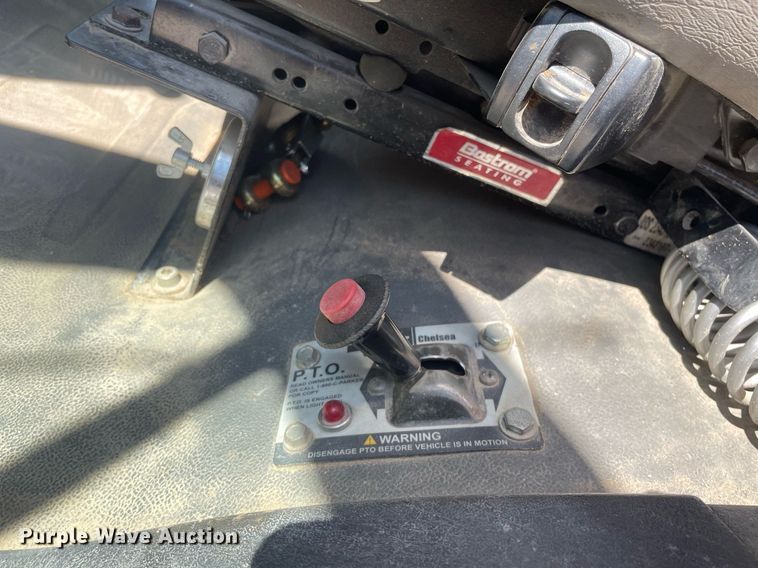 image for item MY9244 2007 Freightliner Business Class M2  roll-off container truck