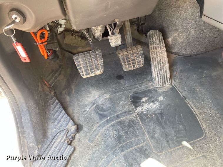 image for item MY9244 2007 Freightliner Business Class M2  roll-off container truck