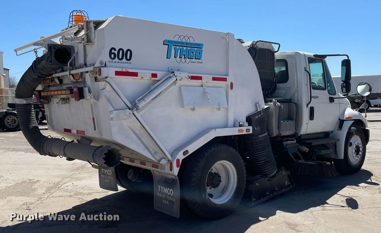 image for item MY9245 2011 International 4300  street sweeper truck