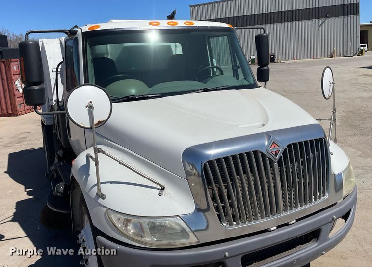 image for item MY9245 2011 International 4300  street sweeper truck