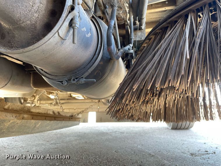 image for item MY9245 2011 International 4300  street sweeper truck