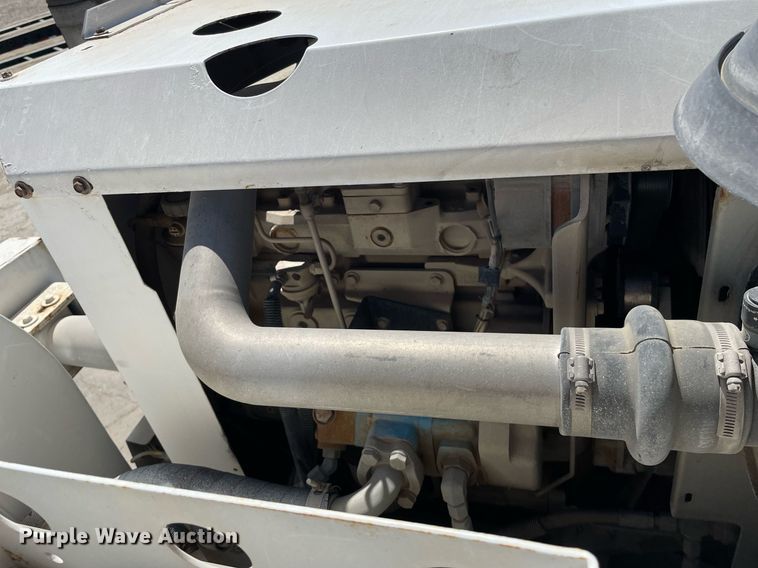 image for item MY9245 2011 International 4300  street sweeper truck