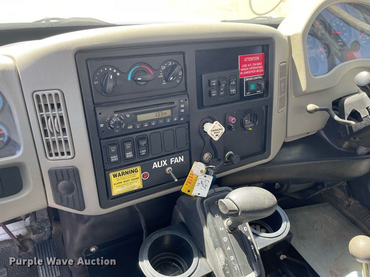 image for item MY9245 2011 International 4300  street sweeper truck