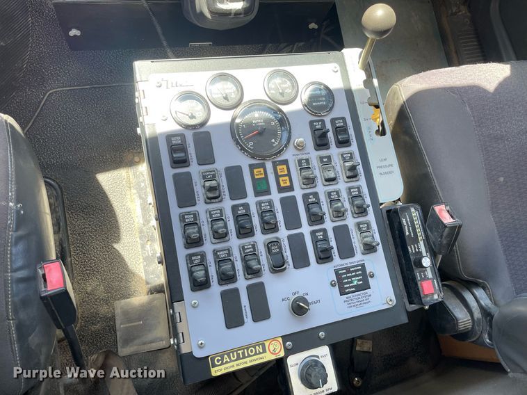 image for item MY9245 2011 International 4300  street sweeper truck