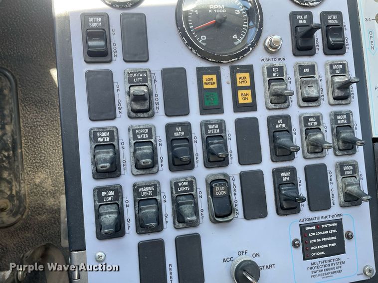 image for item MY9245 2011 International 4300  street sweeper truck