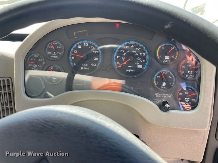 image for item MY9245 2011 International 4300  street sweeper truck