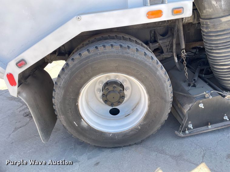 image for item MY9245 2011 International 4300  street sweeper truck