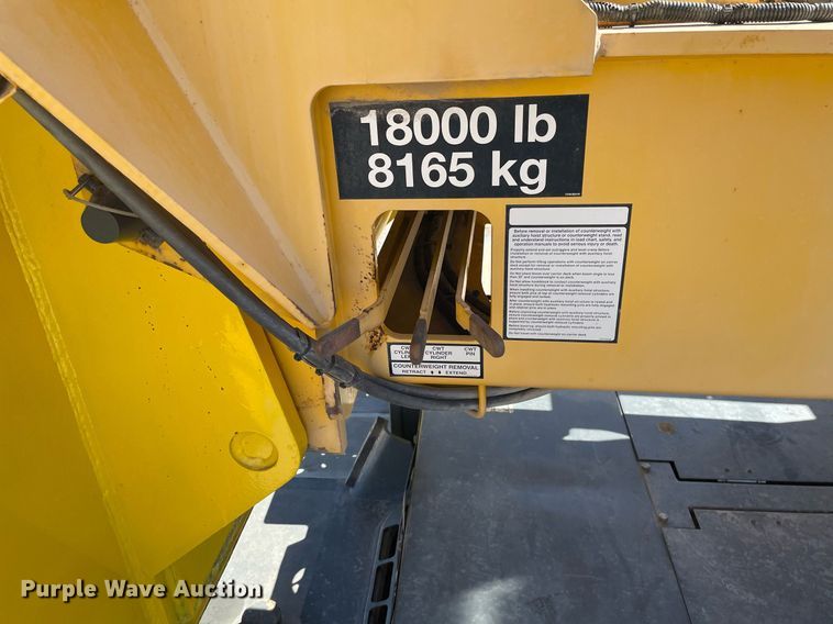 image for item MY9248 2007 Grove RT875E  crane