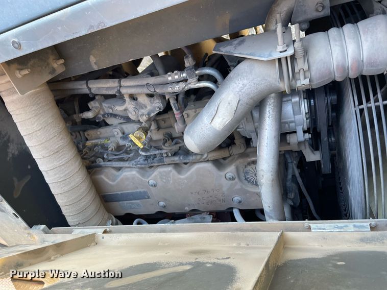 image for item MY9248 2007 Grove RT875E  crane