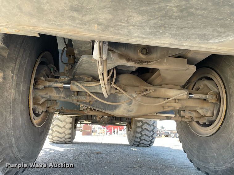 image for item MY9248 2007 Grove RT875E  crane